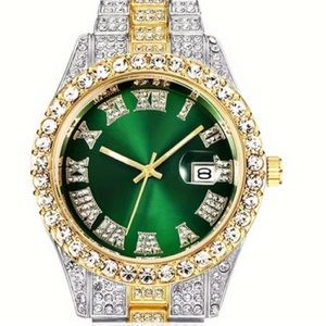 Elegant Green and Gold Men's Watch